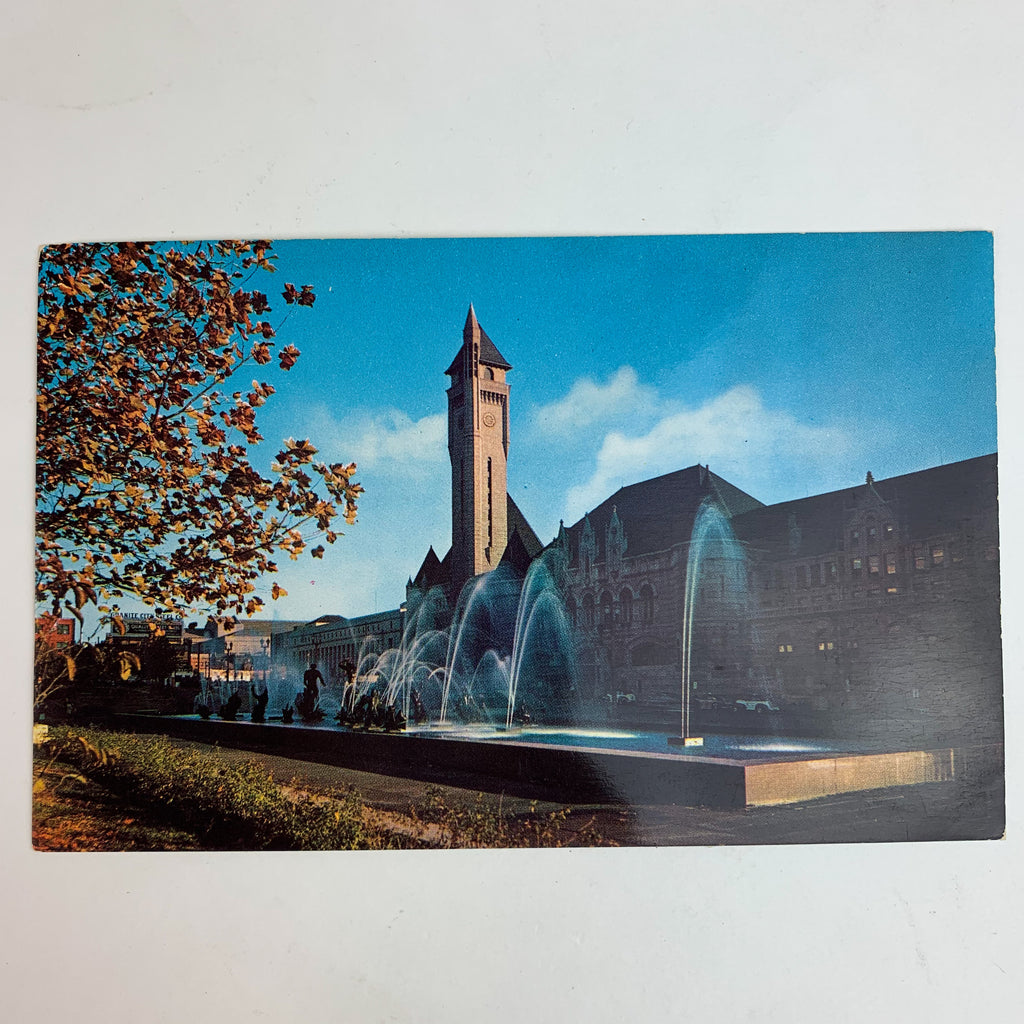 St Louis Union Station Facing Aloe Plaza Missouri Postcard
