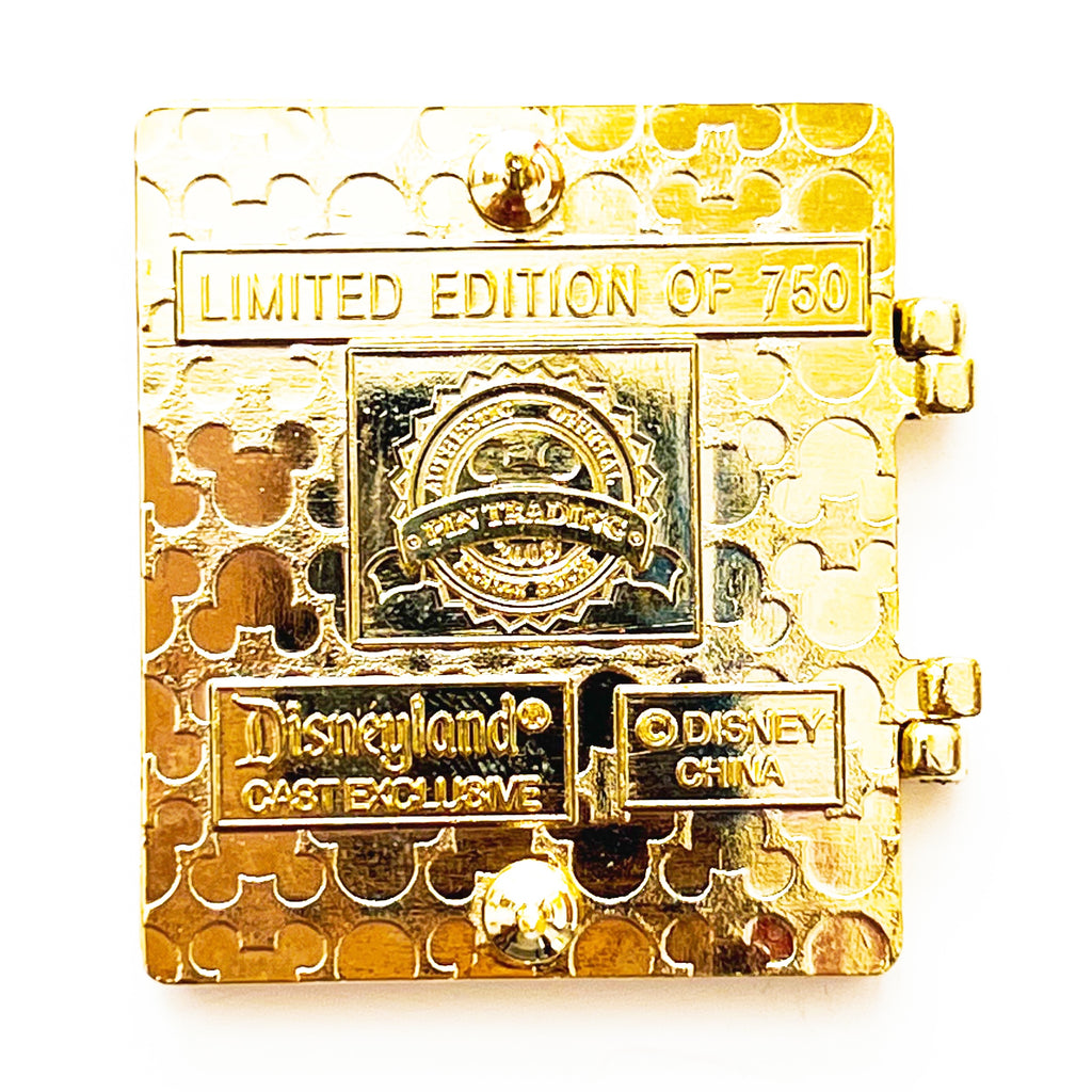 Disney Stained Glass Cast Exclusive Attractions Collection Matterhorn Limited Edition 750 Pin