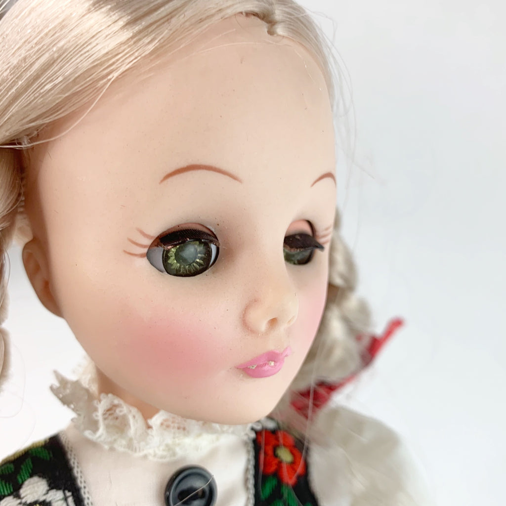 Vintage 1975 Effanbee Doll