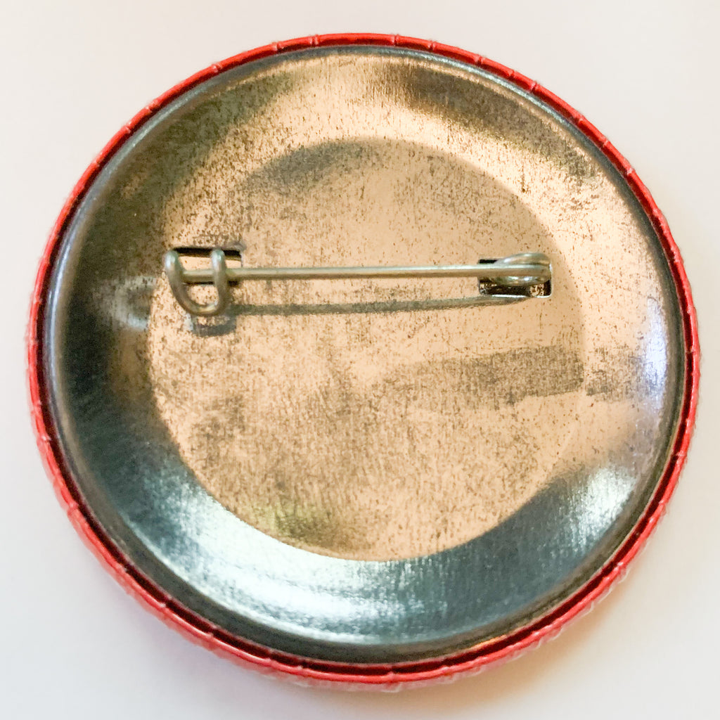 Vintage Sea Wolrd Holiday Bowl 10th Anniversary Game Pin Pinback Button