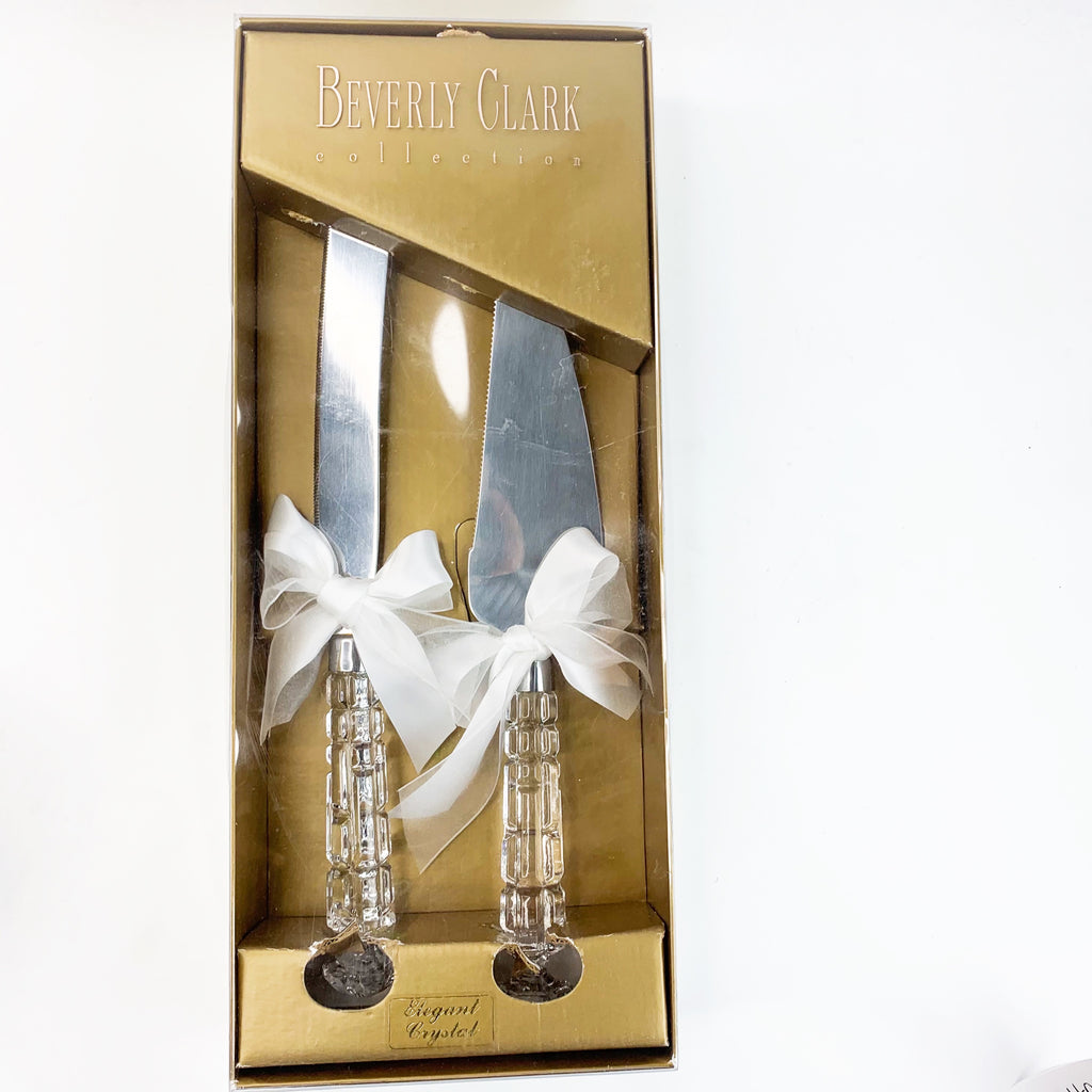 Beverly Clark Collection Crystal Cake Server Set