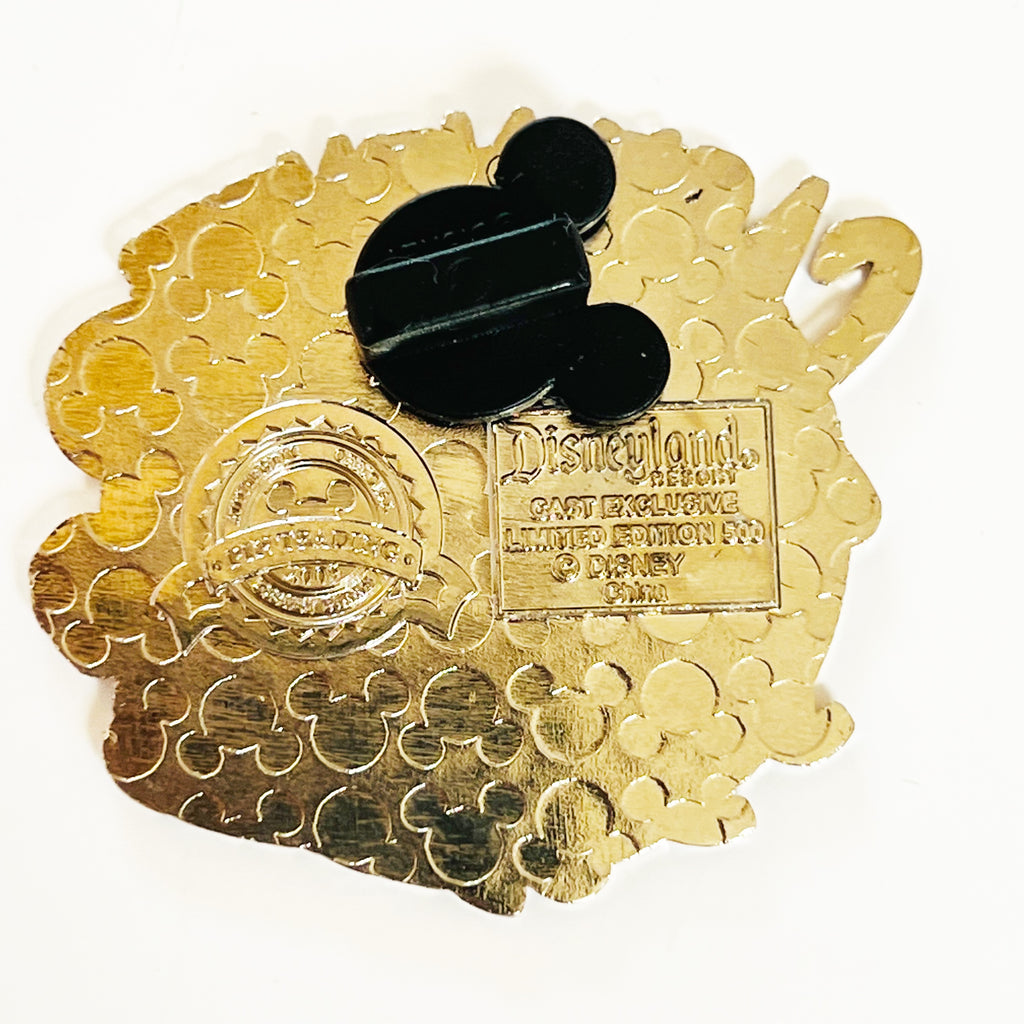 Disney 9-9-09 Cast Member Exclusive Stitch Bellhop Pin