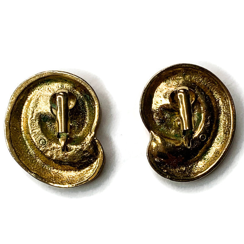 Vintage Avon Island Conch Shell Clip On Earrings