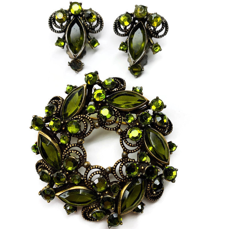 Vintage Weiss Rhinestone Brooch And Earrings Set