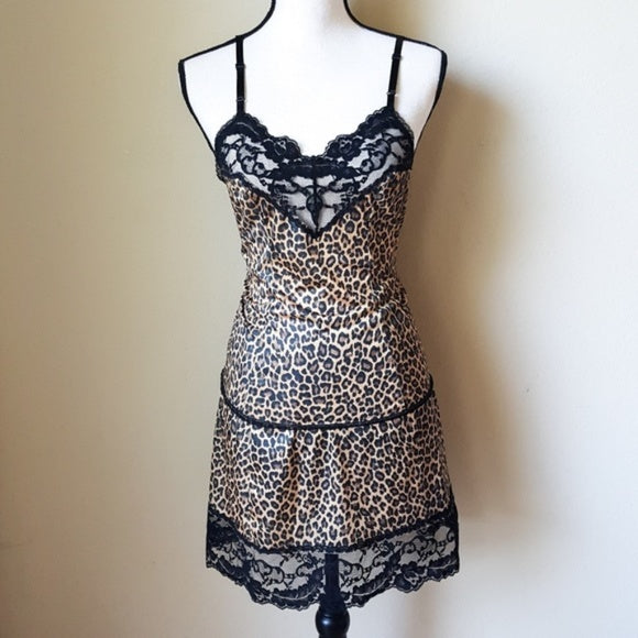 Vintage Vassarette Leopard Print Camo Top & Slip