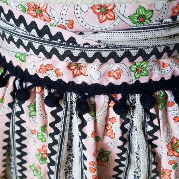 Vintage Pink Paisley Print Chrochet Trim Apron