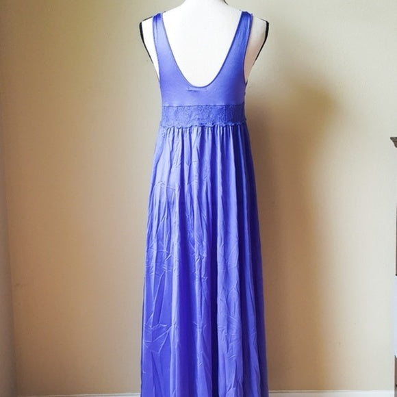 Vintage Shadowline Sleeveless Sweetheart Nightgown