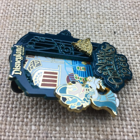 Disneyland Resort New Orleans Square 1966 Opens Minnie Pin