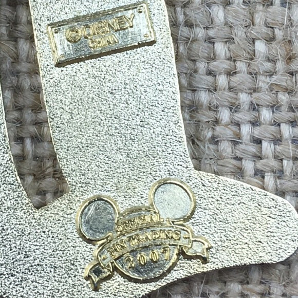 Disney Tinker Bell Letter "D" for Disneyland Golden Jeweled Pin