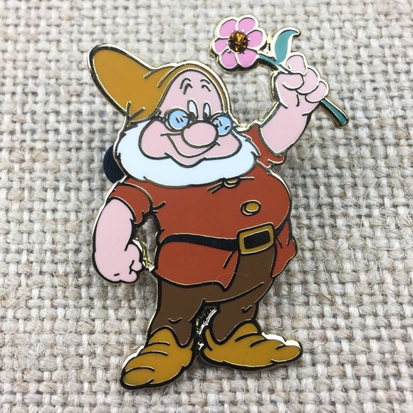 Disney Snow White & Seven Drawfs Doc Flower Pin