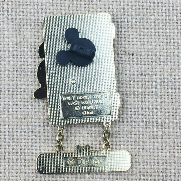 Disney WDW Salutes HouseKeeping Donald Duck Cast Exclsuive Pin
