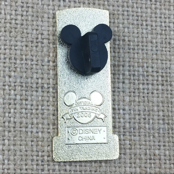 Disney Wilderness Lodge Resort Totem Pin