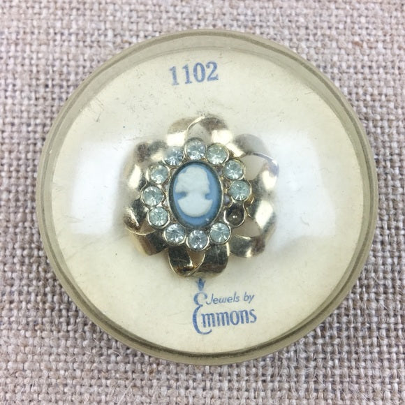 Vintage Jewels by Emmons Cameo Pendant Brooch