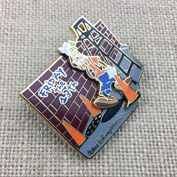 Walt Disney World Goofy Friday 13th Construction LE Pin