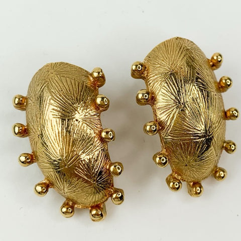 Vintage Gold Tone Clip On Earrings