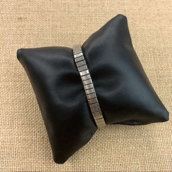 Vintage Timex Quartz Turquoise Stretch Band Watch