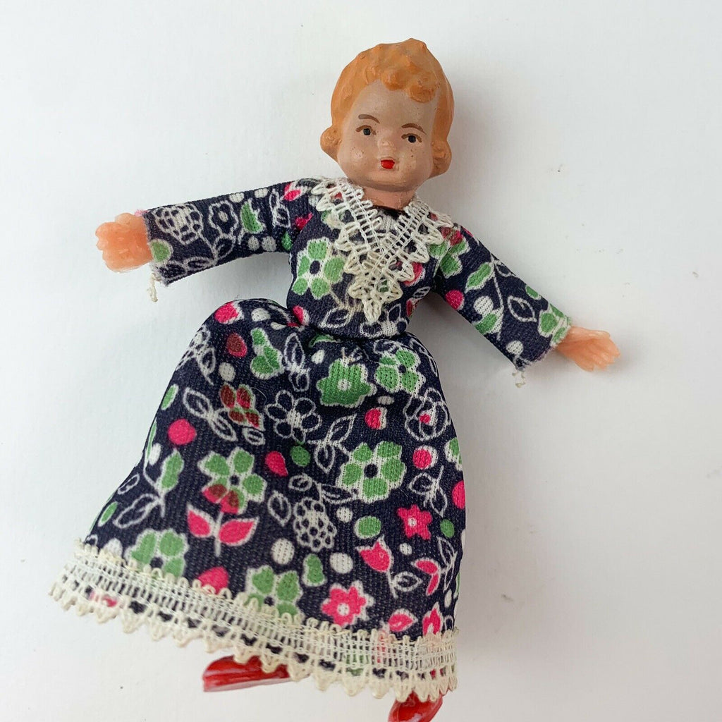 DollHouse Miniature Little Girl Thread Wrapped Wire Doll