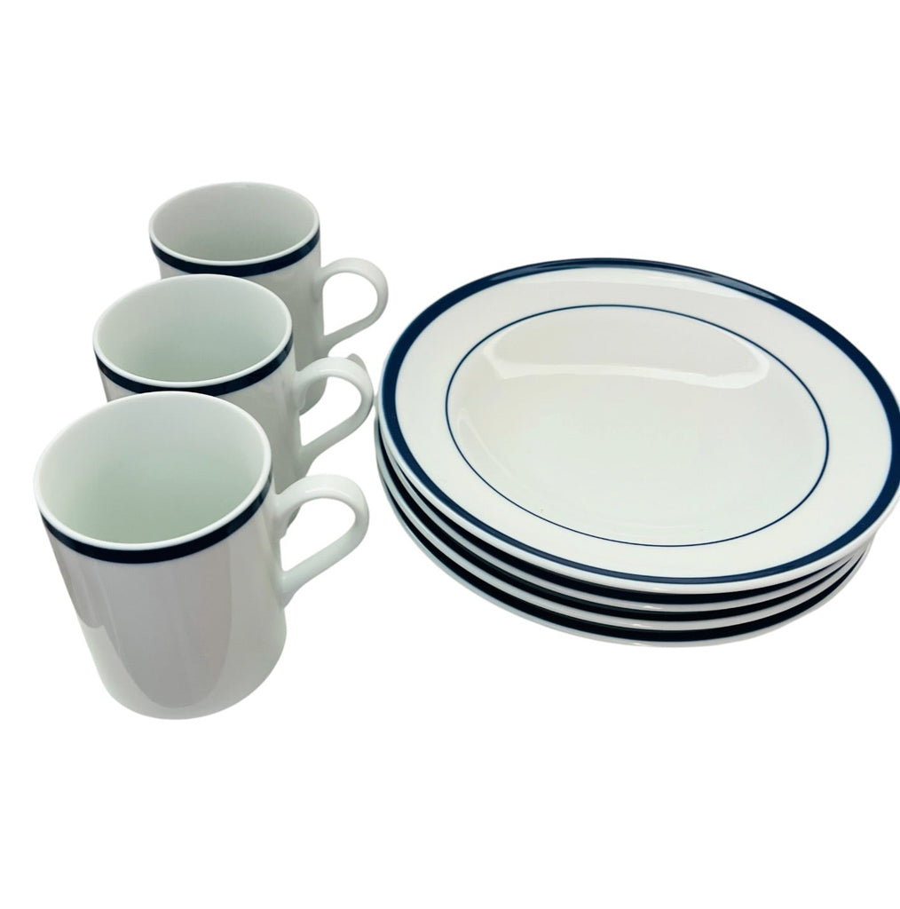 Williams Sonoma Brasserie Blue Dinner Plates Set of 4 & 3 Cups