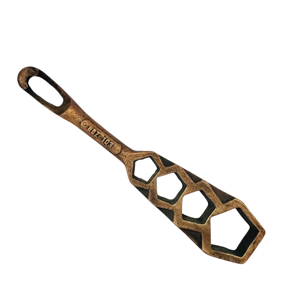 Vintage Fire Hydrant 4 Hole Solid Btonze Wrench