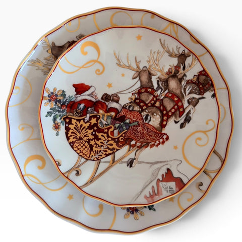 Williams Sonoma Holiday Reindeer Plates  (Set of 2)
