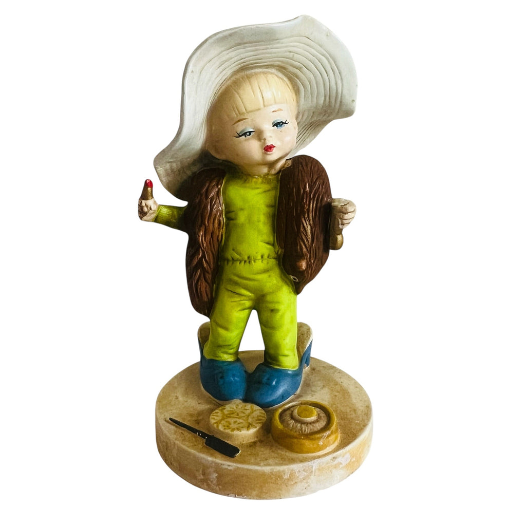 Vintage 1972 Twinton Japan Girl with Hat Figurine