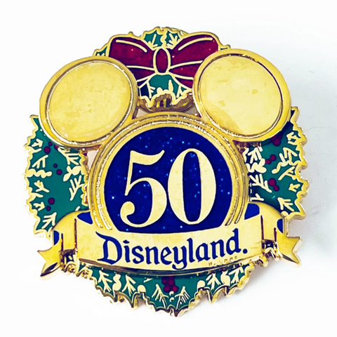 Disney 50th Anniversary Gold Mickey Ears on Holiday Christmas Wreath Limited Edition 3000 Pin