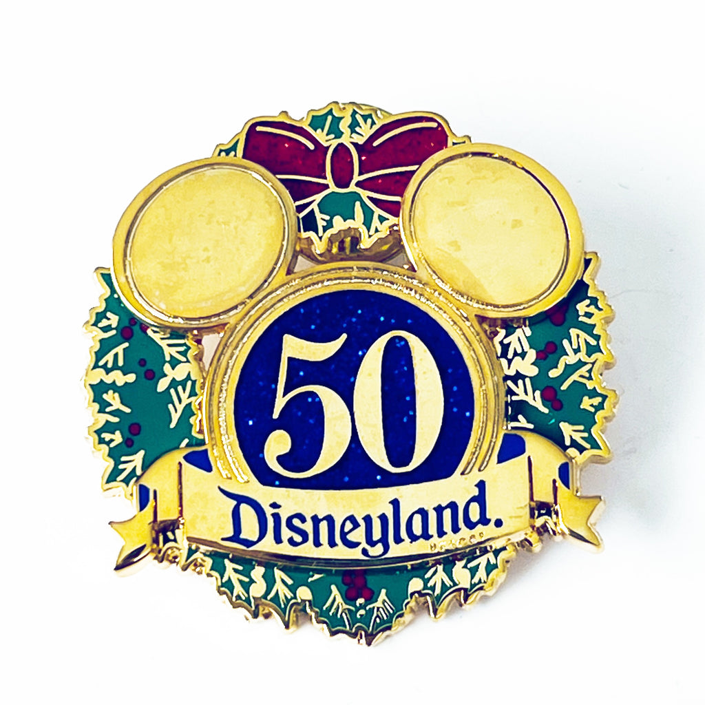 Disney 50th Anniversary Gold Mickey Ears on Holiday Christmas Wreath Limited Edition 3000 Pin