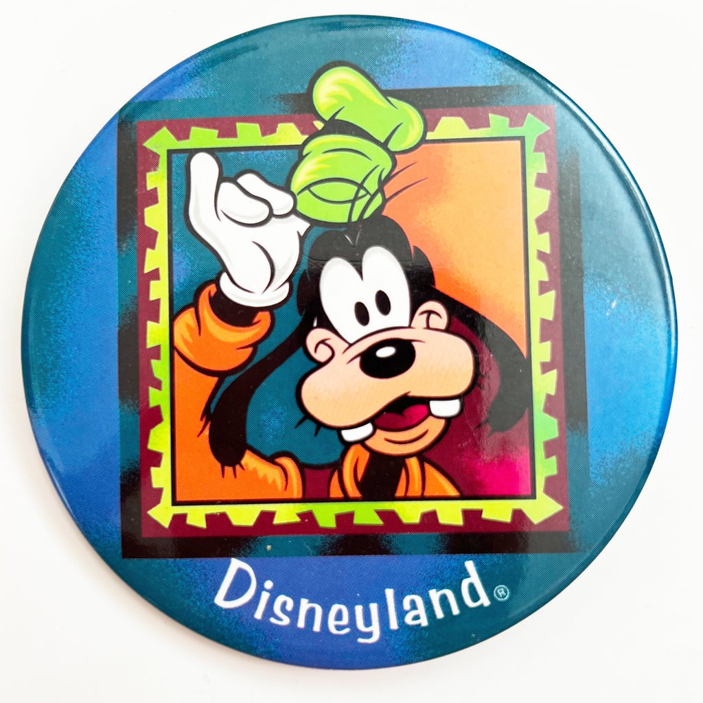 Vintage Walt Disney World Goofy Pinback Button