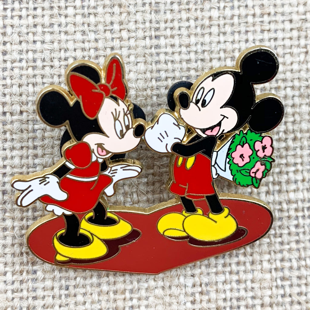 Disney Mickey and Minnie Celebrating Valentine's Day Flowers Pin