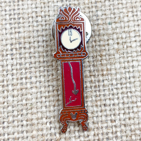 Disney HM Hidden Mickey Haunted Mansion 13 Hour Grandfather Clock Pin