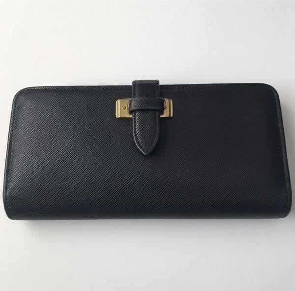 Bonnie Cashin for Coach Wallet Kiss Lock Leather Pouch Cashin Carry Vintage  60s For Sale at 1stDibs | coach kiss lock purse, kiss lock purse coach, coach  kiss lock coin purse