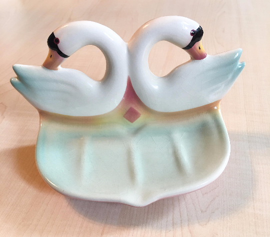 Vintage Ceramic Swan Bathroom Soap Dish Holder