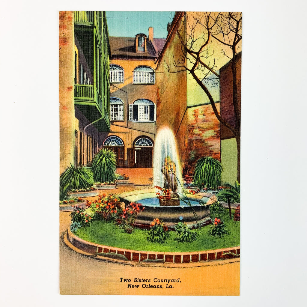 New Orleans LA Two Sisters Courtyard Fountain Gardens Linen Louisiana Postcard