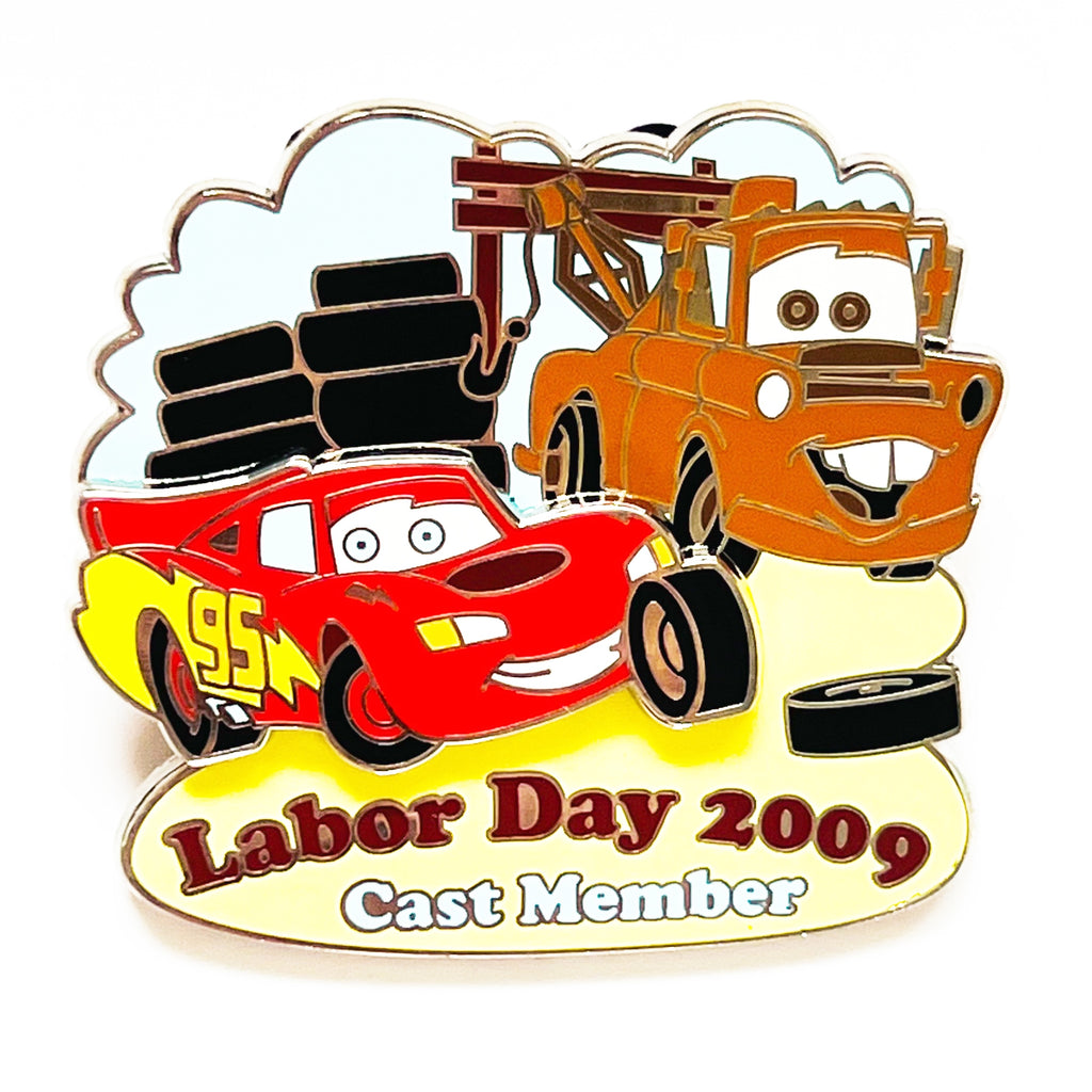 Disney Cast Exclusive Labor Day 2009 Cars Tow Master Lightning Limited Edition 1250 Pin