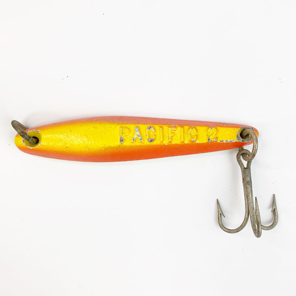 Vintage Metal Saltwater Fishing Pacific Yellow/ Orange Lure The Stand Alone Vintage Metal Saltwater Fishing Pacific Yellow/ Orange Lure The Stand Alone