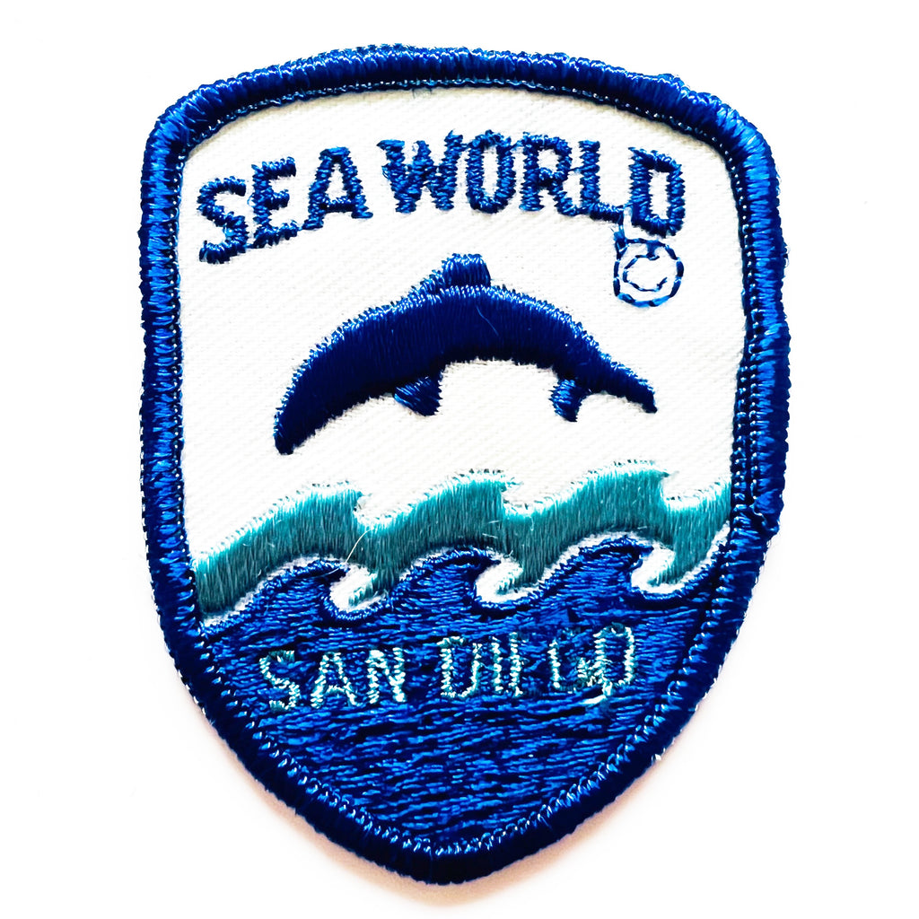 Vintage Sea World San Diego Dolphin Patch