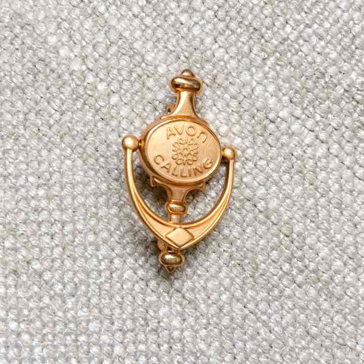 Vintage "Avon Calling" Gold Tone Pin