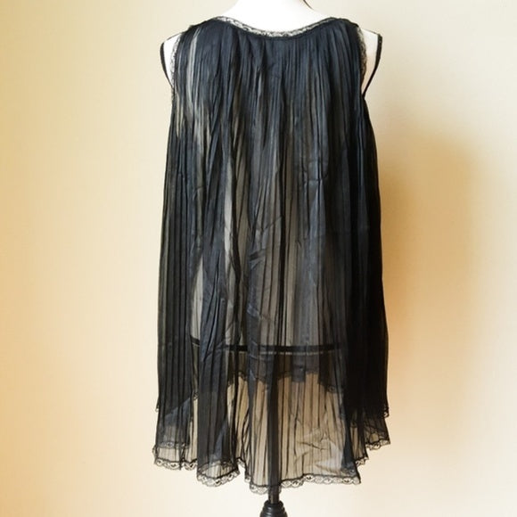 Vintage Black Sheer Pleated Negligee Nightie – The Stand Alone