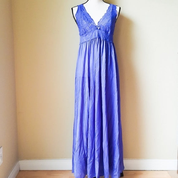 Vintage sales shadowline nightgown